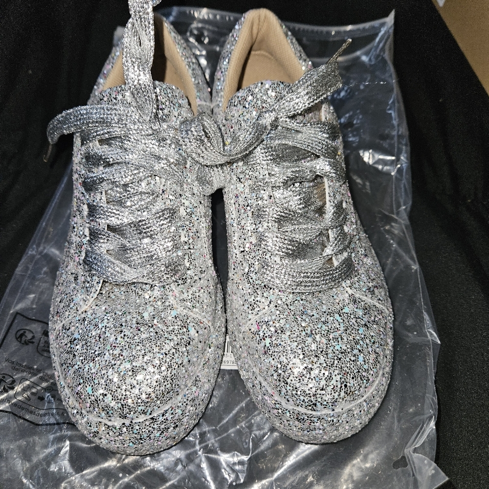 Silver glitter shoes with glitter laces